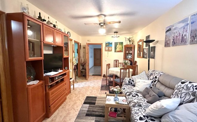 Resale - Apartment -
Torrevieja - Centro