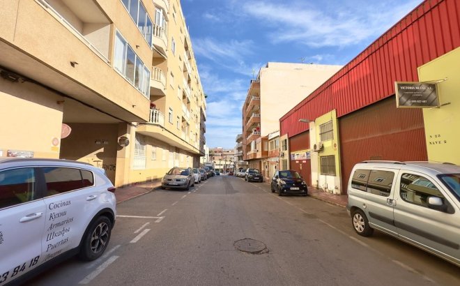 Resale - Apartment -
Torrevieja - Centro
