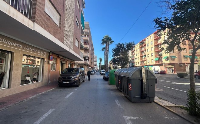 Revente - Appartement -
Torrevieja - Acequion