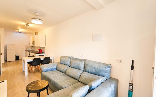 Herverkoop - Town House -
Torrevieja - El Limonar