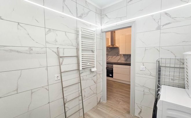 Herverkoop - Town House -
Torrevieja - El Limonar