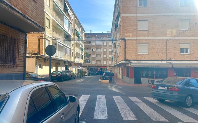 Herverkoop - Appartement -
Torrevieja - Estacion De Autobuses