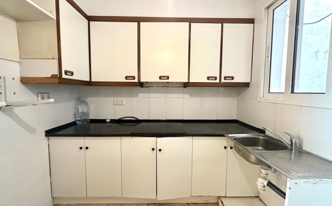 Herverkoop - Appartement -
Torrevieja - Estacion De Autobuses