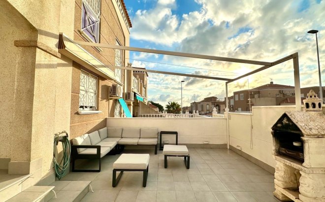 Resale - Bungalow -
Torrevieja - Torreblanca