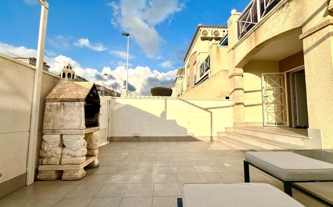 Resale - Bungalow -
Torrevieja - Torreblanca