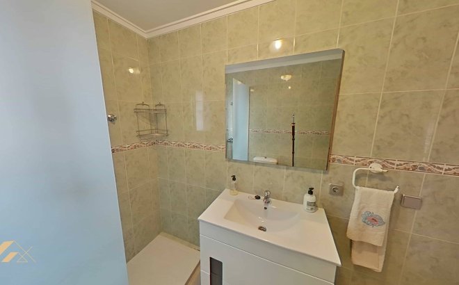 Resale - Villa -
Torrevieja - San Luis