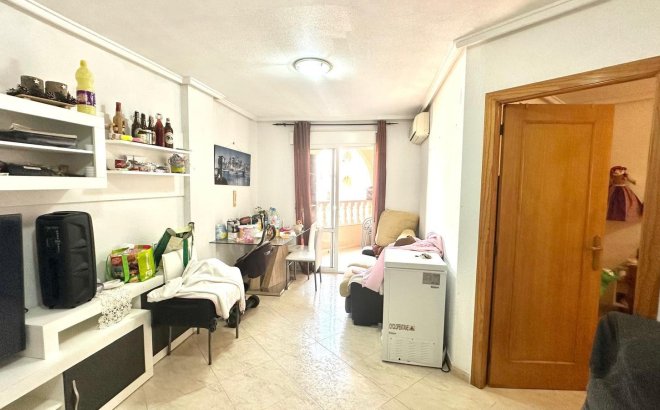Herverkoop - Appartement -
Torrevieja - Estacion De Autobuses