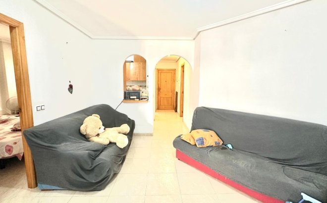 Herverkoop - Appartement -
Torrevieja - Estacion De Autobuses