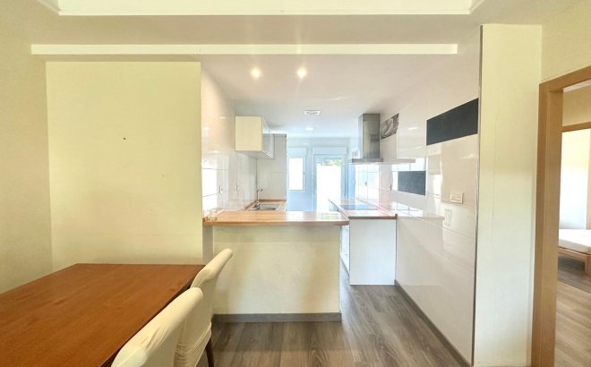 Revente - Appartement -
Orihuela Costa - Altos De Campoamor