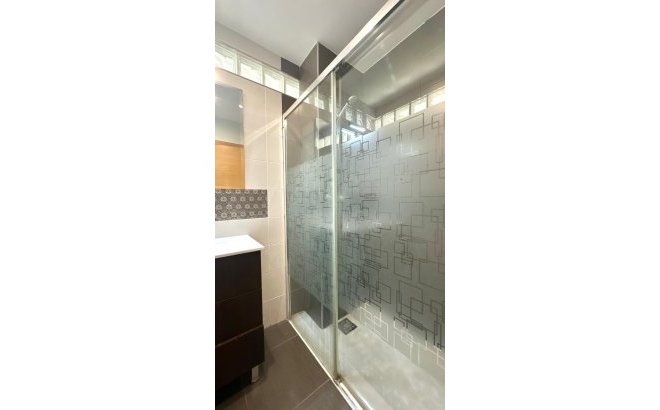 Revente - Appartement -
Orihuela Costa - Altos De Campoamor