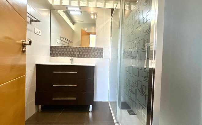 Revente - Appartement -
Orihuela Costa - Altos De Campoamor