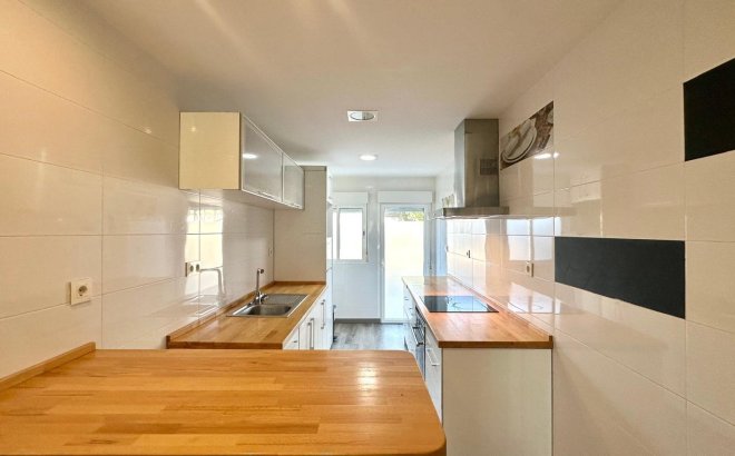 Revente - Appartement -
Orihuela Costa - Altos De Campoamor