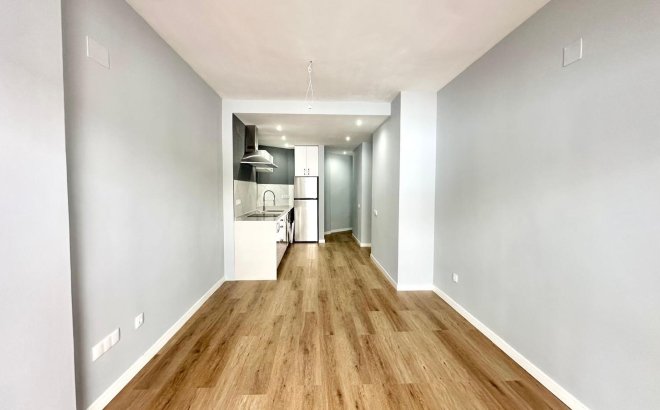 Revente - Appartement -
Torrevieja - La Mata Pueblo