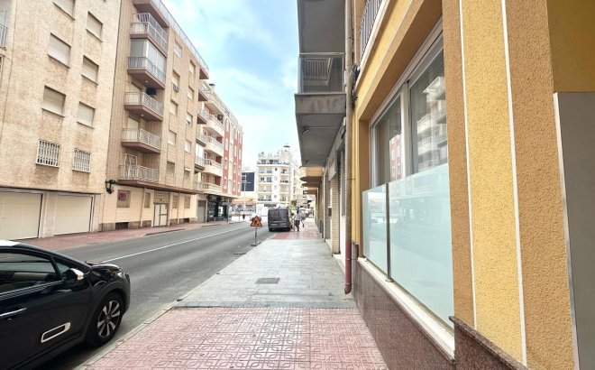 Revente - Appartement -
Torrevieja - Playa del Cura