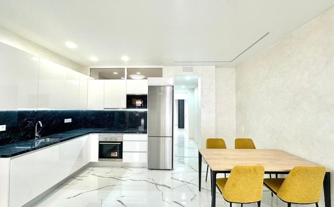 Revente - Appartement -
Torrevieja - Playa del Cura