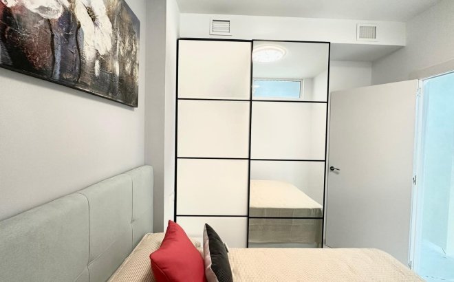 Revente - Appartement -
Torrevieja - Playa del Cura