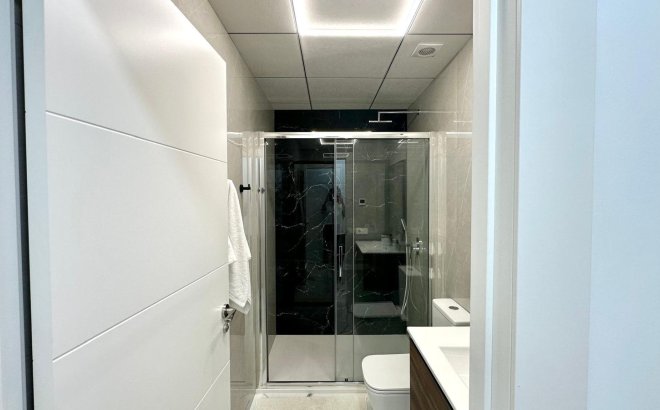 Revente - Appartement -
Torrevieja - Playa del Cura