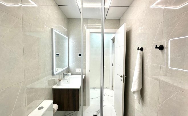 Resale - Apartment -
Torrevieja - Playa del Cura