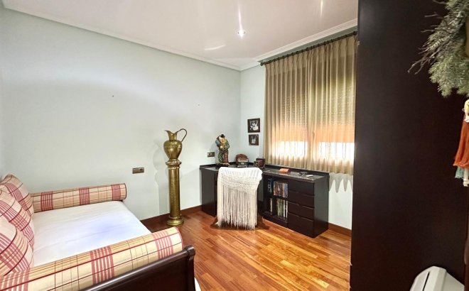 Resale - Town House -
Torrevieja - La Siesta