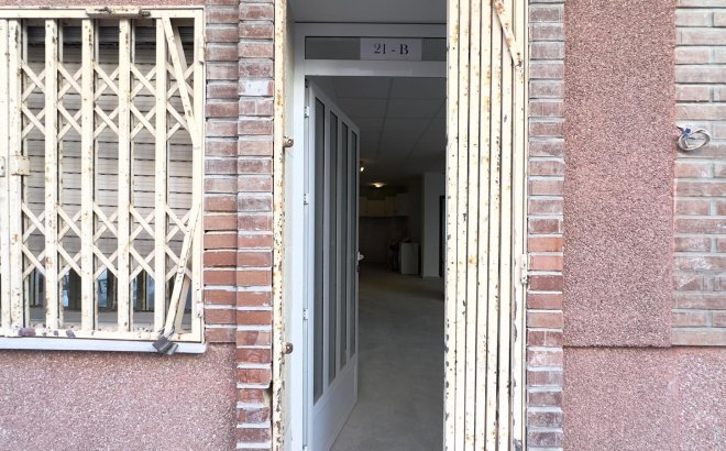 Resale - Apartment -
Torrevieja - Centro