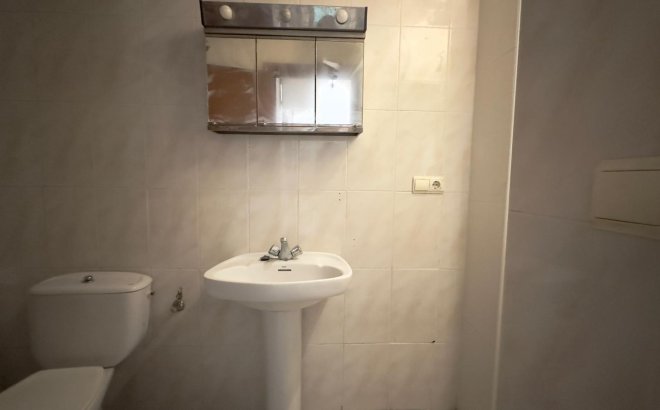 Resale - Apartment -
Torrevieja - Centro