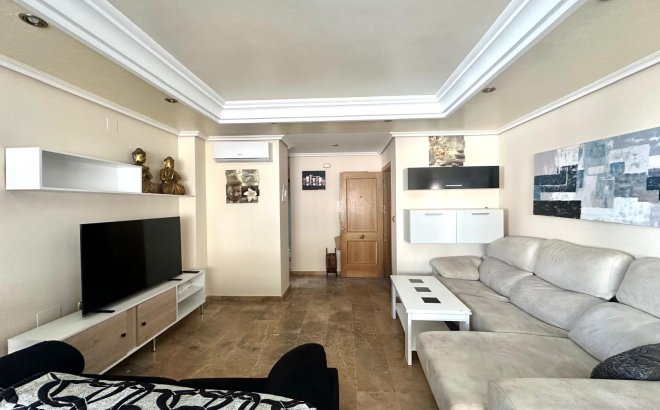 Herverkoop - Appartement -
Torrevieja