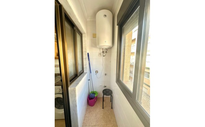 Herverkoop - Appartement -
Torrevieja