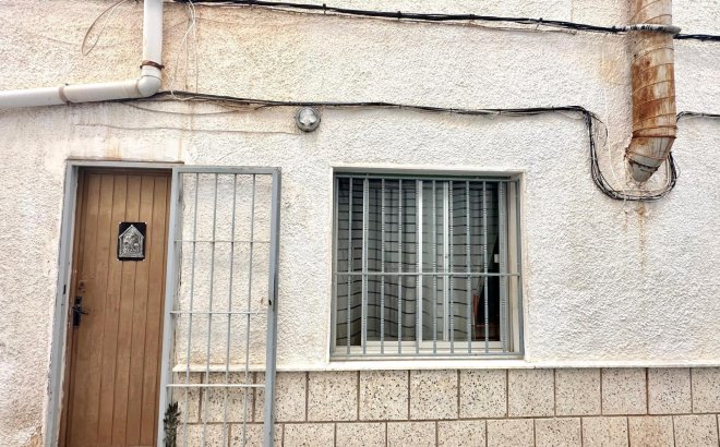 Resale - Town House -
Torrevieja - Playa del Cura