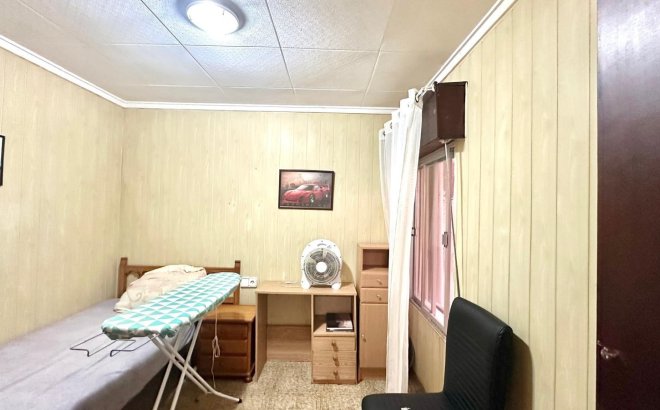 Resale - Town House -
Torrevieja - Playa del Cura