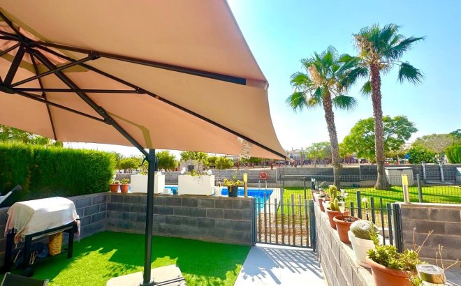 Resale - Town House -
Torrevieja - Aguas Nuevas