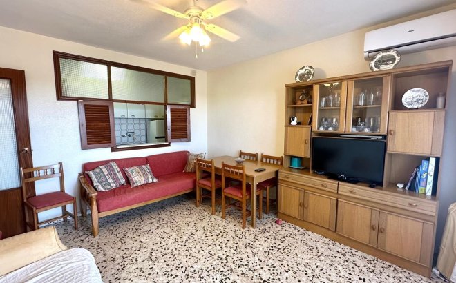 Resale - Apartment -
Torrevieja - Punta Prima