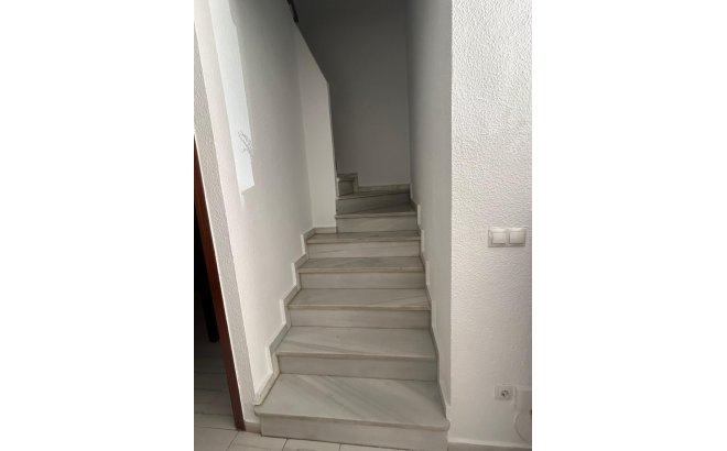 Resale - Town House -
Torrevieja - Centro