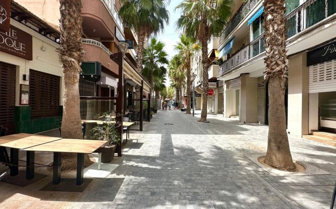 Resale - Apartment -
Torrevieja