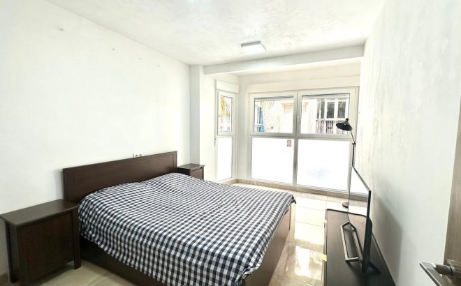 Resale - Apartment -
Torrevieja