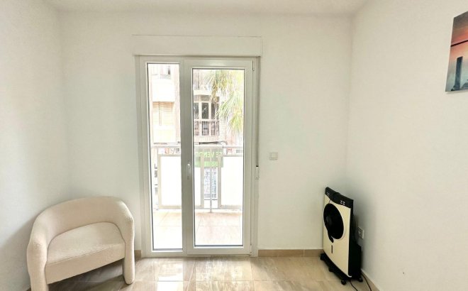 Resale - Apartment -
Torrevieja