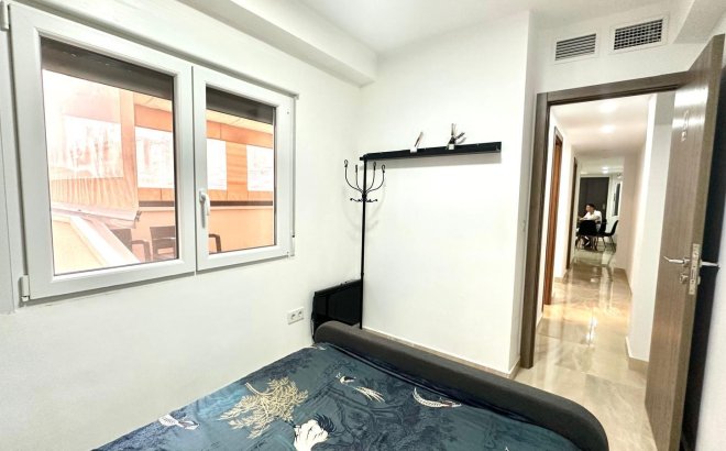 Resale - Apartment -
Torrevieja