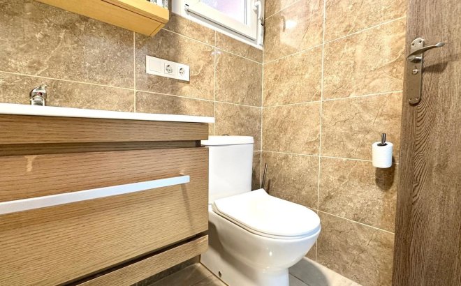 Resale - Apartment -
Torrevieja