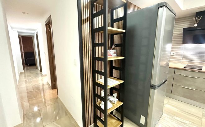 Resale - Apartment -
Torrevieja