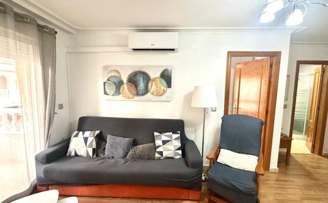 Revente - Appartement -
Torrevieja - Acequion