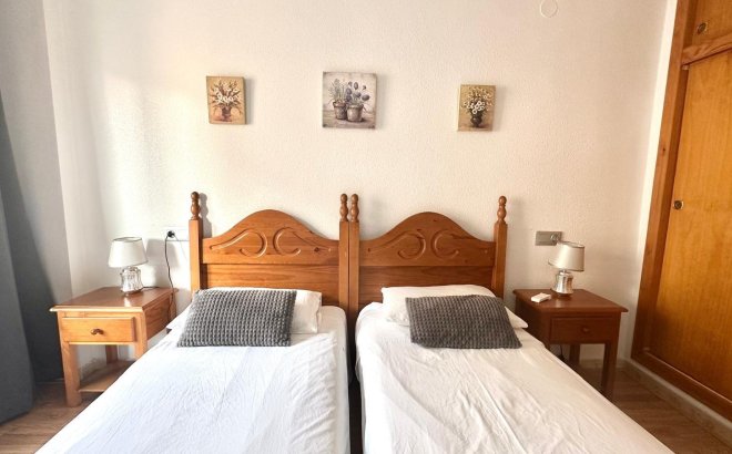 Revente - Appartement -
Torrevieja - Acequion