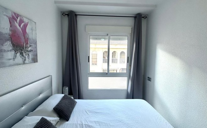 Revente - Appartement -
Torrevieja - Acequion