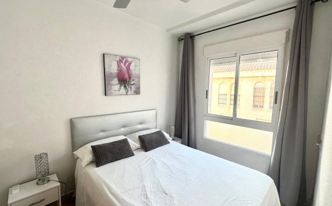 Revente - Appartement -
Torrevieja - Acequion
