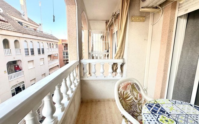 Revente - Appartement -
Torrevieja - Acequion