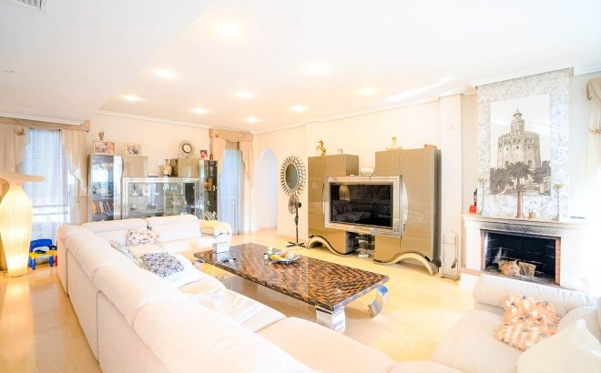 Herverkoop - Villa -
Torrevieja - Torre La Mata