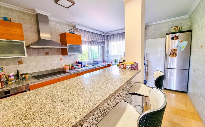 Herverkoop - Villa -
Torrevieja - Torre La Mata