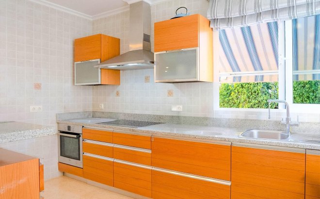 Herverkoop - Villa -
Torrevieja - Torre La Mata