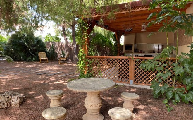 Resale - Villa -
Benijofar - Ciudad Quesada