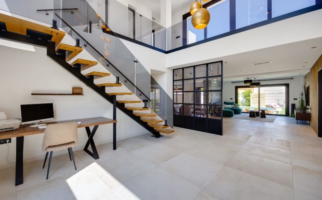 Herverkoop - Villa -
Torrevieja - Costa Blanca