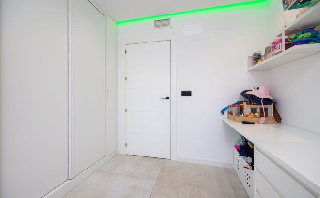 Herverkoop - Villa -
Torrevieja - Costa Blanca