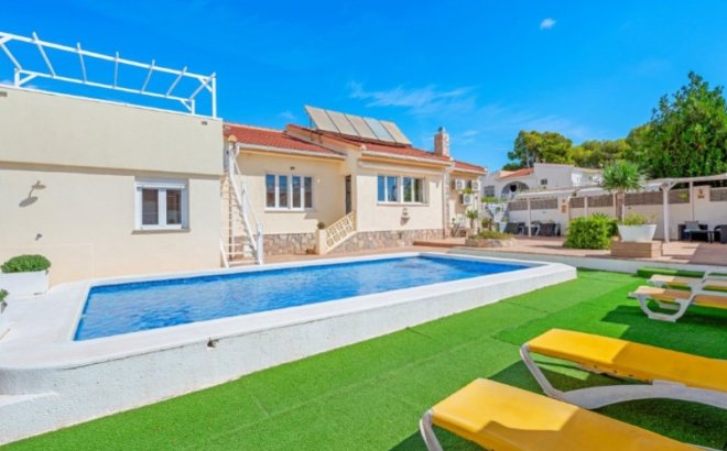 Resale - Villa -
Rojales - Ciudad Quesada